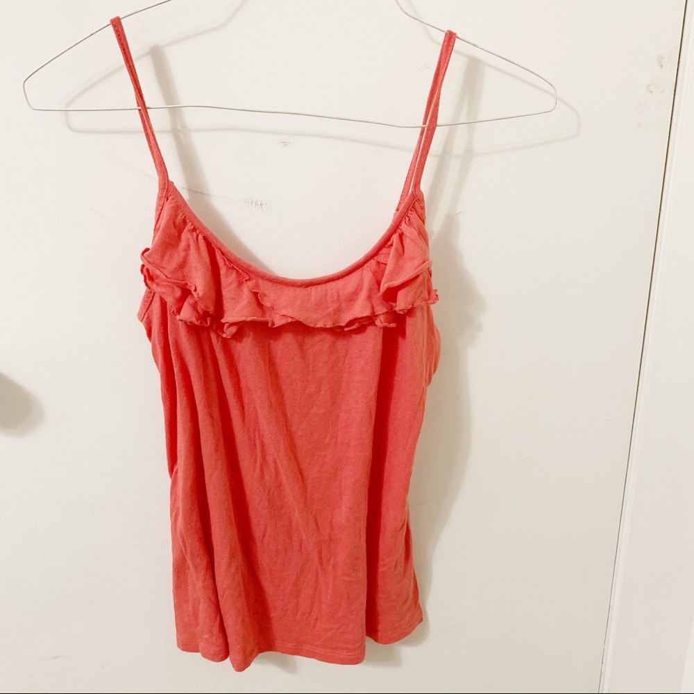 5/$25✨Old Navy ruffle tank top
